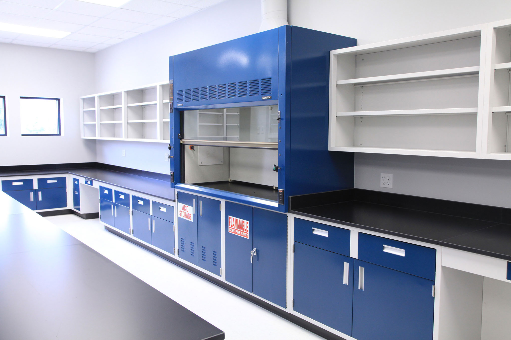 Synchro Corp, Blue Ribbon, Office and Laboratory Building, Portfolio